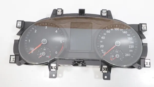 Gösterge paneli Volkswagen Passat B8