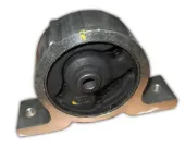 Ön motor takozu