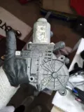 Ön sağ kapı cam kriko motoru Volkswagen Jetta 162, 163, AV3, AV2, AY2, AY3